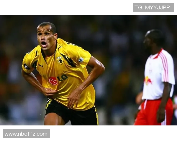 世界足球明星的爱情故事揭秘：从绿茵场到浪漫生活的真实瞬间