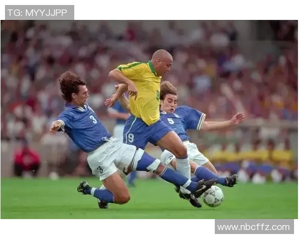 巴士足球明星的精彩瞬间与他们的传奇名字一览 巴士足球明星的精彩瞬间与他们的传奇名字一览